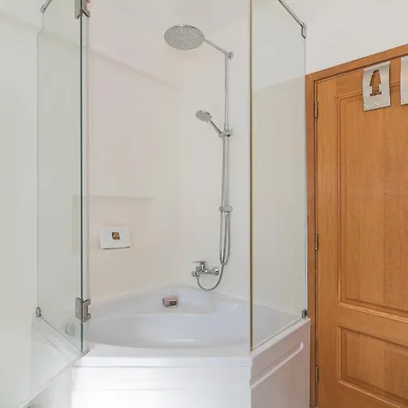 - Vinte Villa Vilamoura