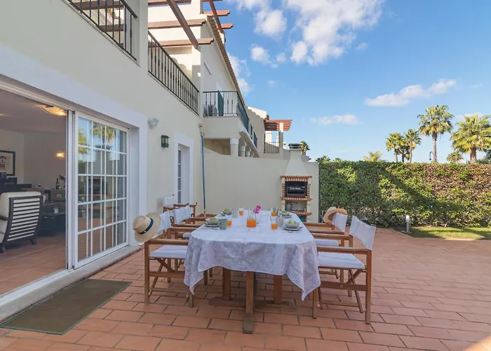 - Vinte וילהמורה