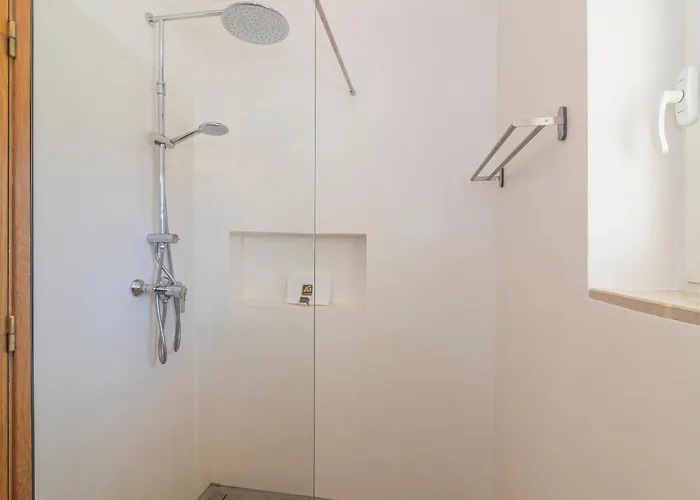 - Vinte וילהמורה